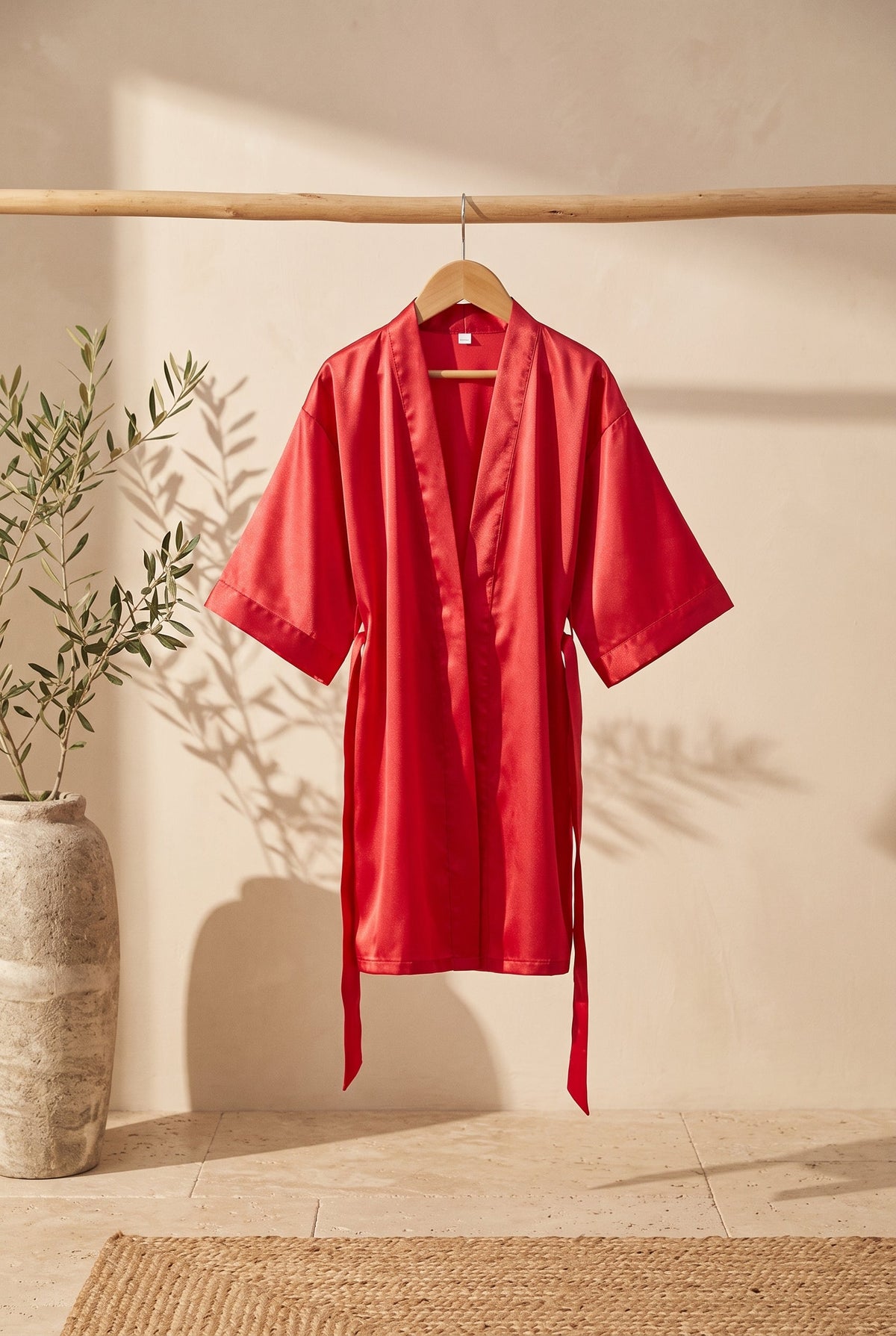 Kimono enfant Sakura rouge sur portant