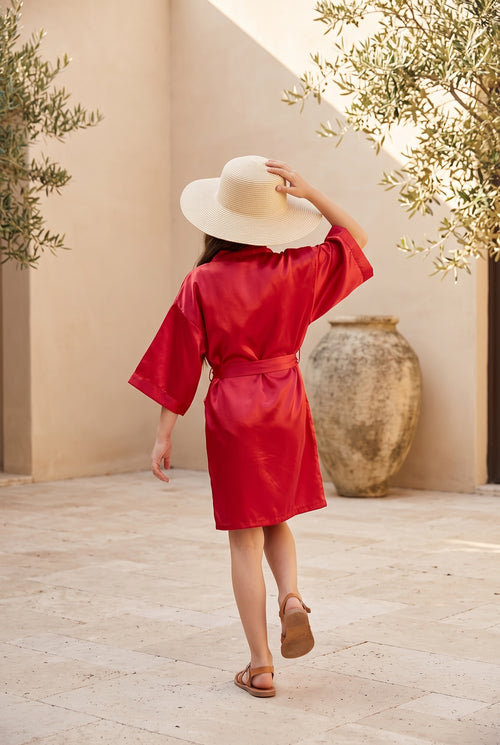 Kimono enfant Sakura rouge porté